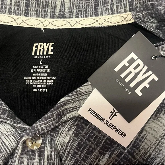 NWT Men’s Frye Flannel Print Notched Set Sleep Wear